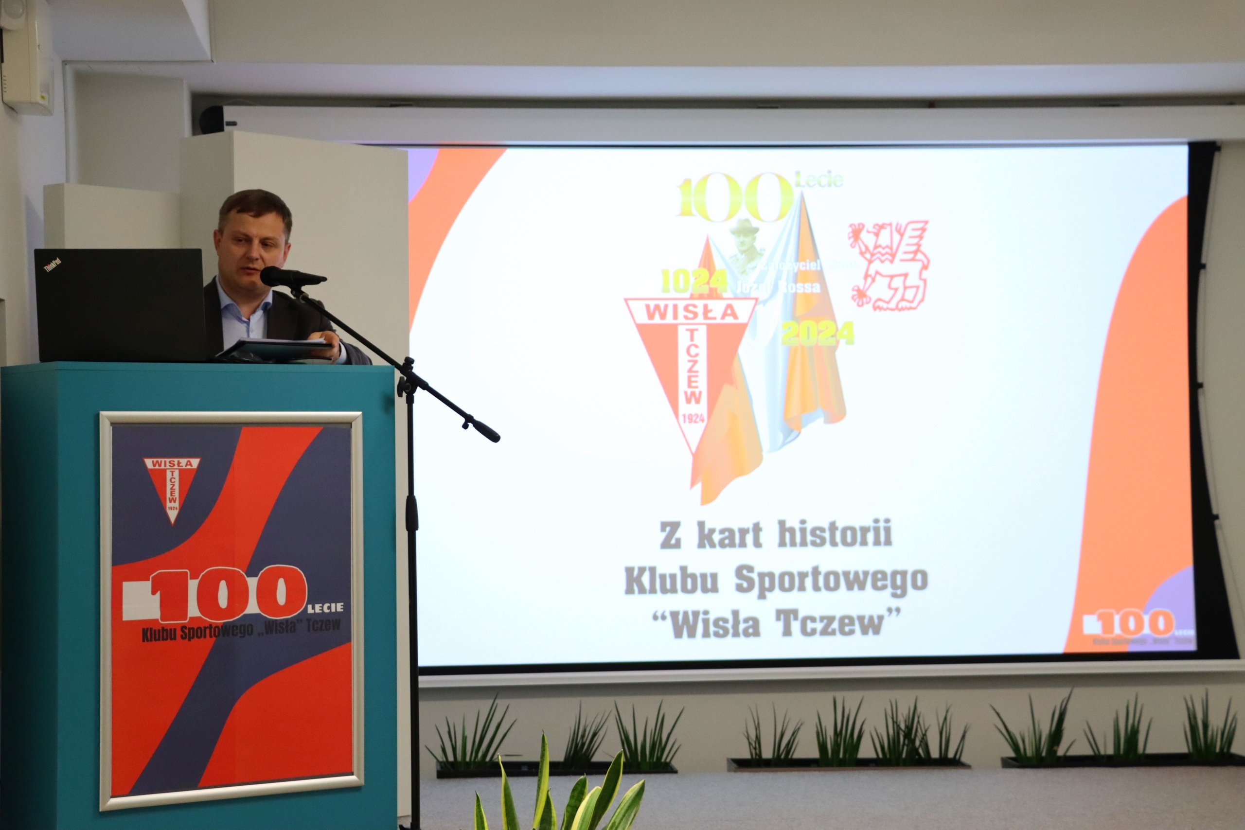 Dyrektor Krzysztof Korda - 100-lecie Klubu Sportowego Wisła Tczew