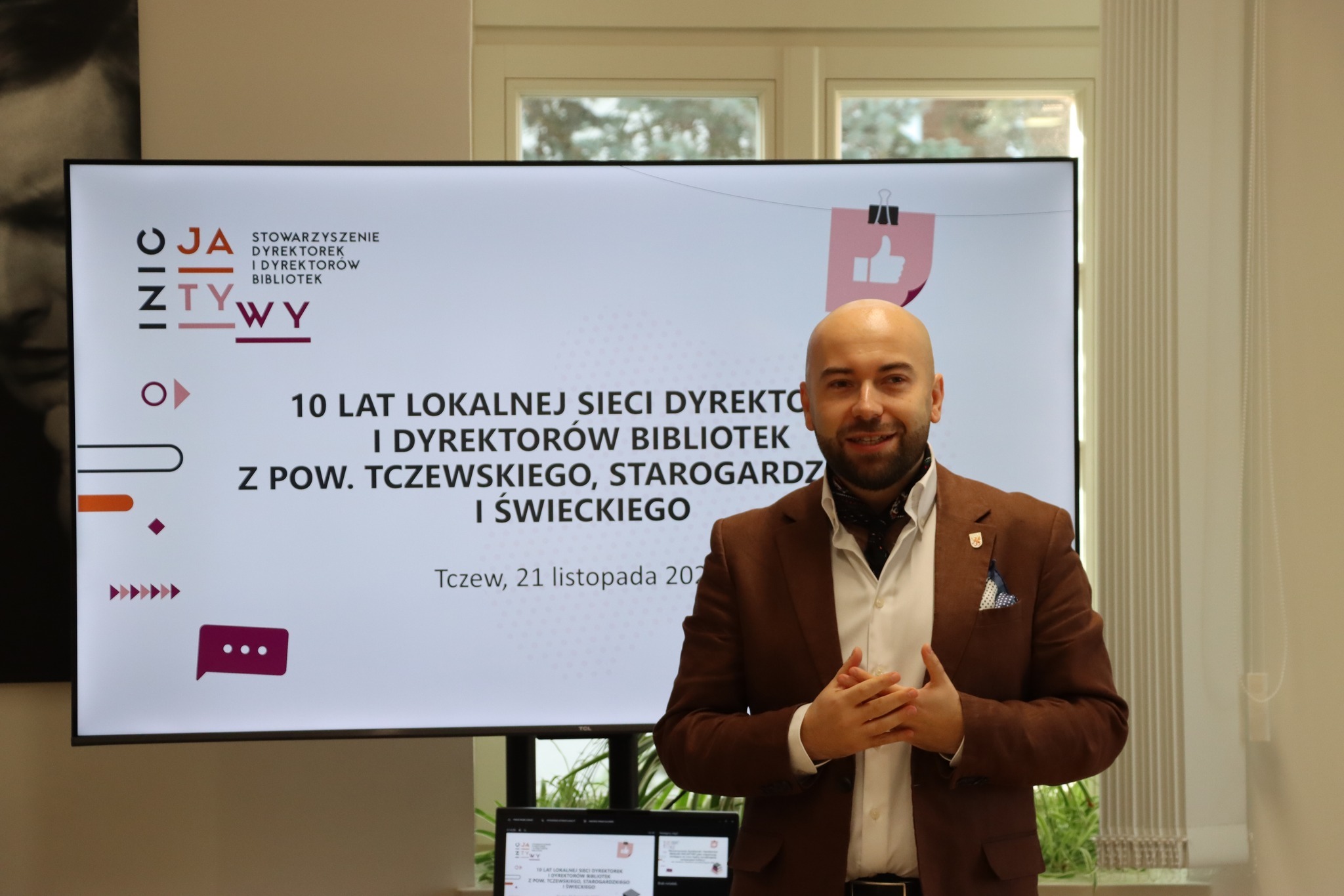 Damian Domański - Stowarzyszenie Dyrektorek i Dyrektorów Bibliotek Inicjatywy