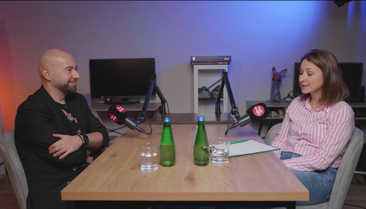 Dyrektor naszej biblioteki, Damian Domański, gościł w podkaście Oli Karowskiej, dyrektorki. Centrum Kultury Sportu i Turystyki w Debrznie w ramach Pomorskie Praktyki Kultury.