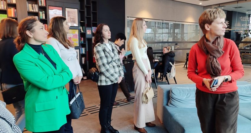 Pracownicy tczewskich bibliotek z wizytą studyjną w gdańskich instytucjach