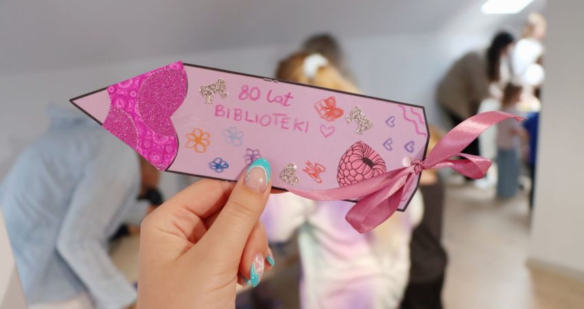 Wakacje rozkręciły się już w pełni, tak jak nasze Biblioteki Plenerowe!